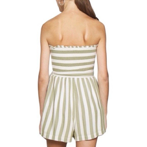 American Eagle Strapless Smocked Striped Romper with Belt and Pockets Size XS - Picture 2 of 6
